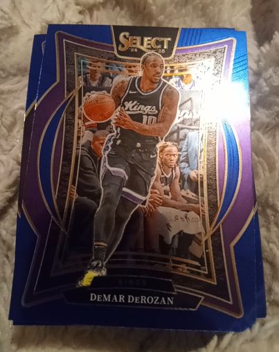 2024-25 Panini Select #33 DeMar DeRozan — front