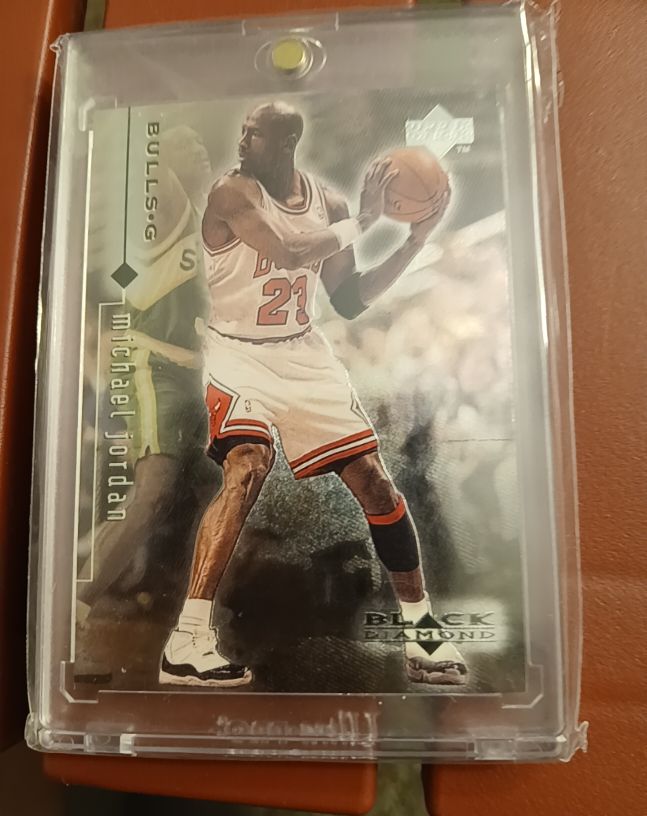 1998-99 Upper Deck Black Diamond #10 Michael Jordan — front