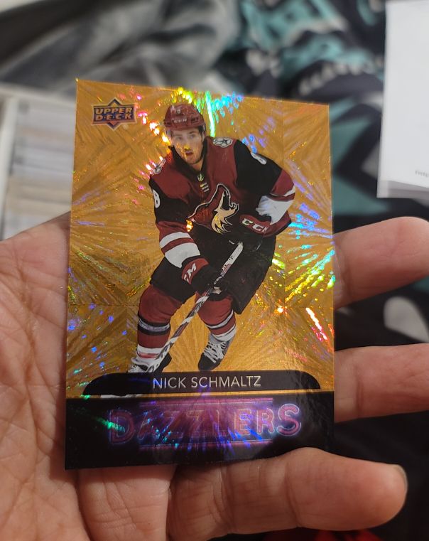 2020-21 Upper Deck Dazzlers #DZ-2 Nick Schmaltz — front