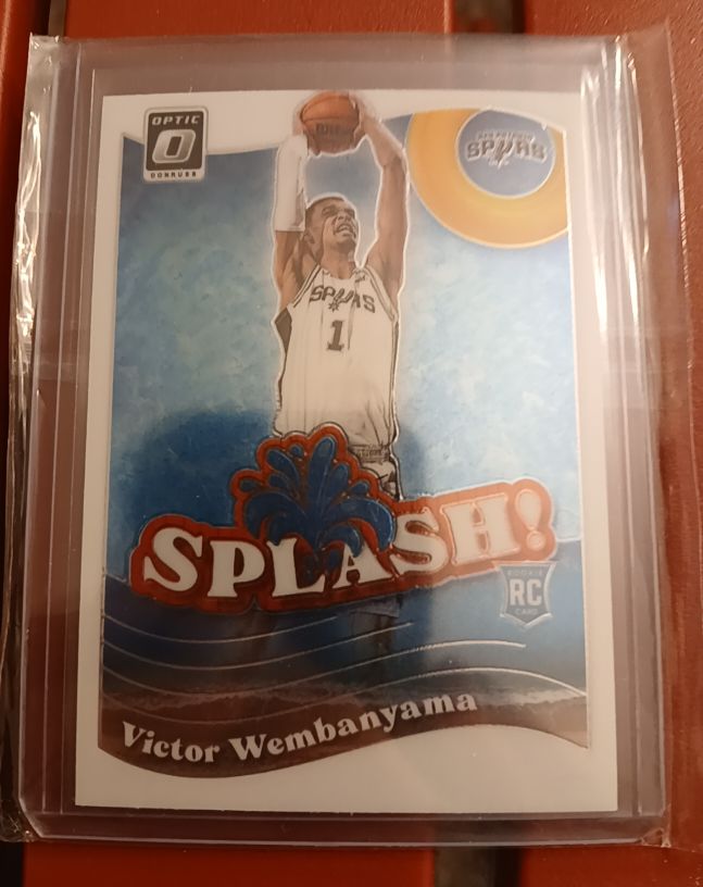 2023-24 Panini Donruss Optic #6 Victor Wembanyama Splash! Rookie Card — front