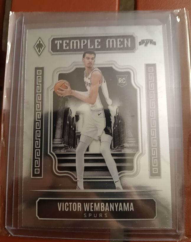 2023-24 Panini Phoenix Temple Men #7 Victor Wembanyama — front