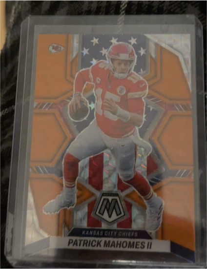 2022 Panini Mosaic #256 Patrick Mahomes II National Pride Orange — front