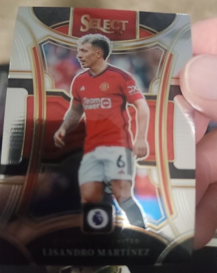 2023-24 Panini Select Premier League #170 Lisandro Martinez — front