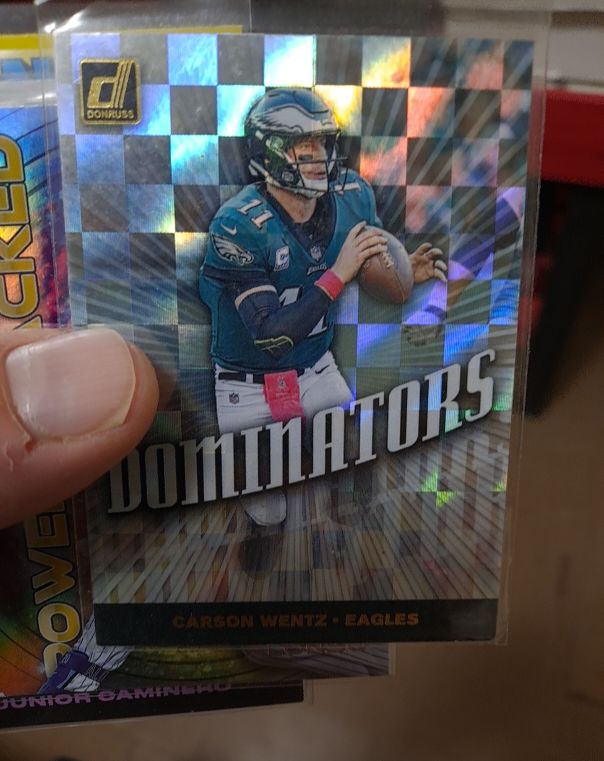 2019 Donruss Dominators #DOM-22 Carson Wentz — front
