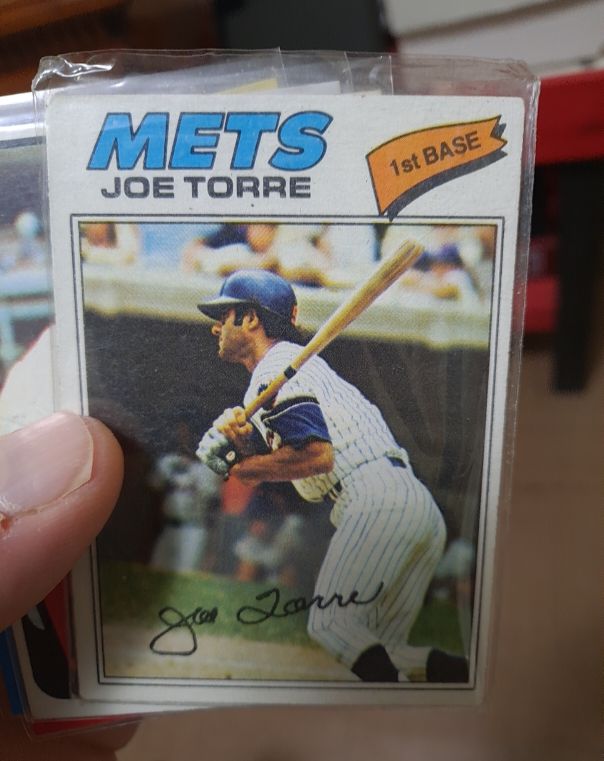 1977 Topps #425 Joe Torre — front