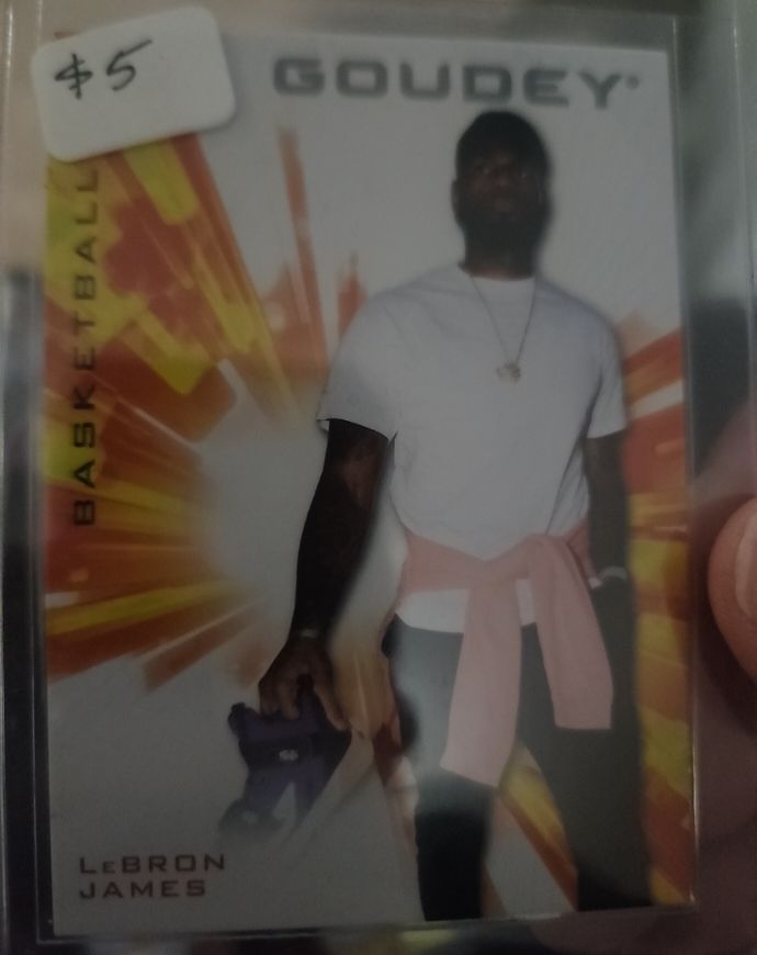 2021 Upper Deck Goodwin Champions Goudey #G50 LeBron James — front