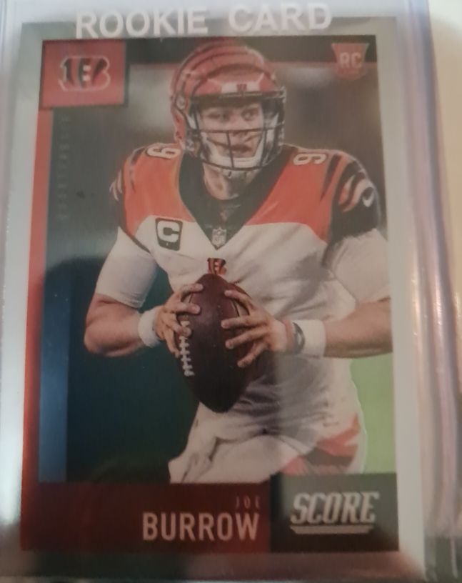 2020 Panini Score #441 Joe Burrow Rookie Card — front