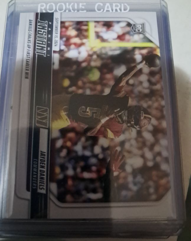 2024 Panini Instant #6 Jayden Daniels Rookie Card — front