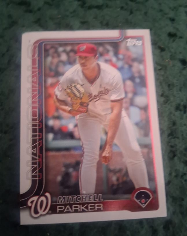 2025 Topps Invitational Mitchell Parker — front