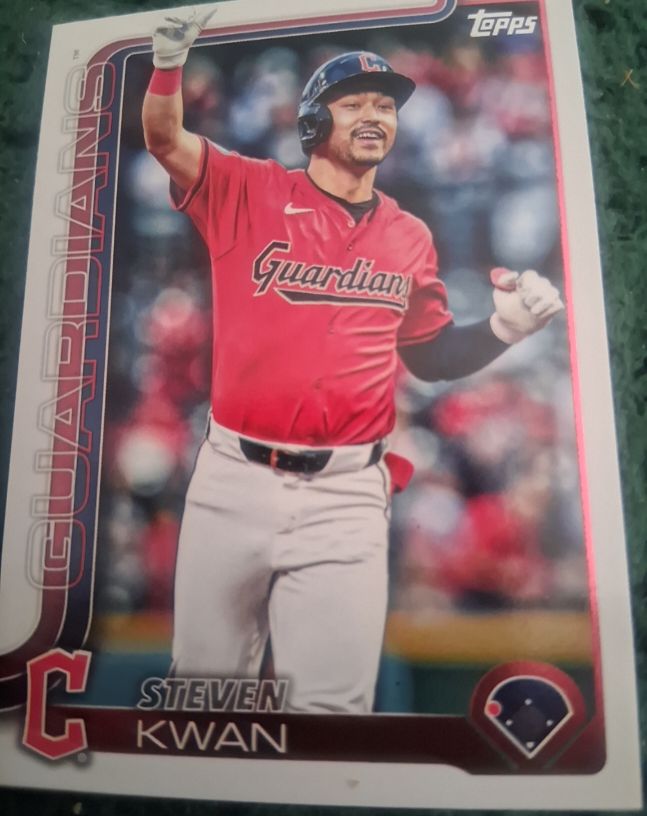 2025 Topps Series 2 #682 Steven Kwan — front