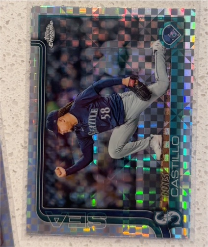 2025 Topps Chrome #69 Luis Castillo — front