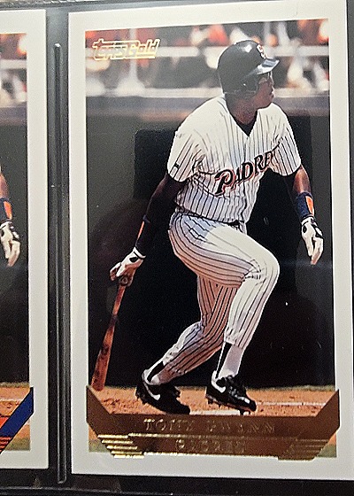 1993 Topps #5 Tony Gwynn — front