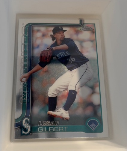 2025 Topps Chrome #66 Logan Gilbert — front