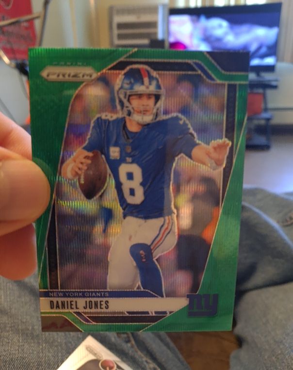 2024 Panini Prizm #212 Daniel Jones — front