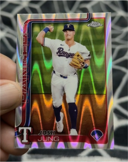 2025 Topps Chrome #220 Josh Jung — front