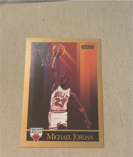 1990-91 SkyBox #41 Michael Jordan — front