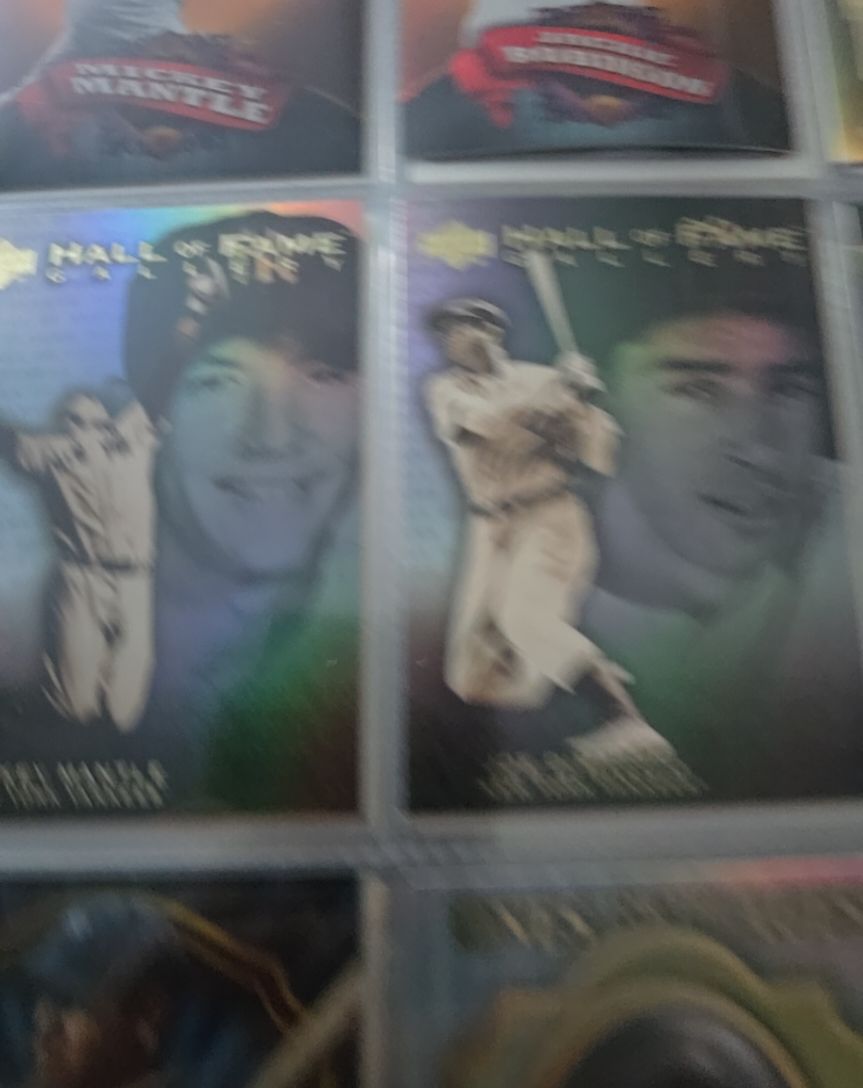 2001 Upper Deck Hall of Fame Gallery #G7 Joe DiMaggio — front