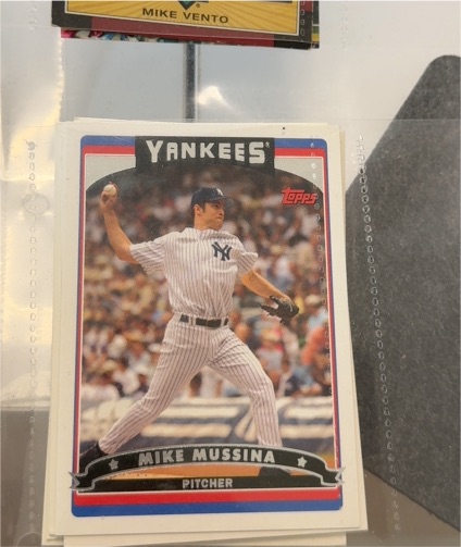 2006 Topps #370 Mike Mussina — front