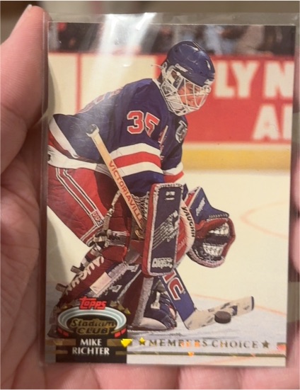 1992-93 Topps Stadium Club #242 Mike Richter — front