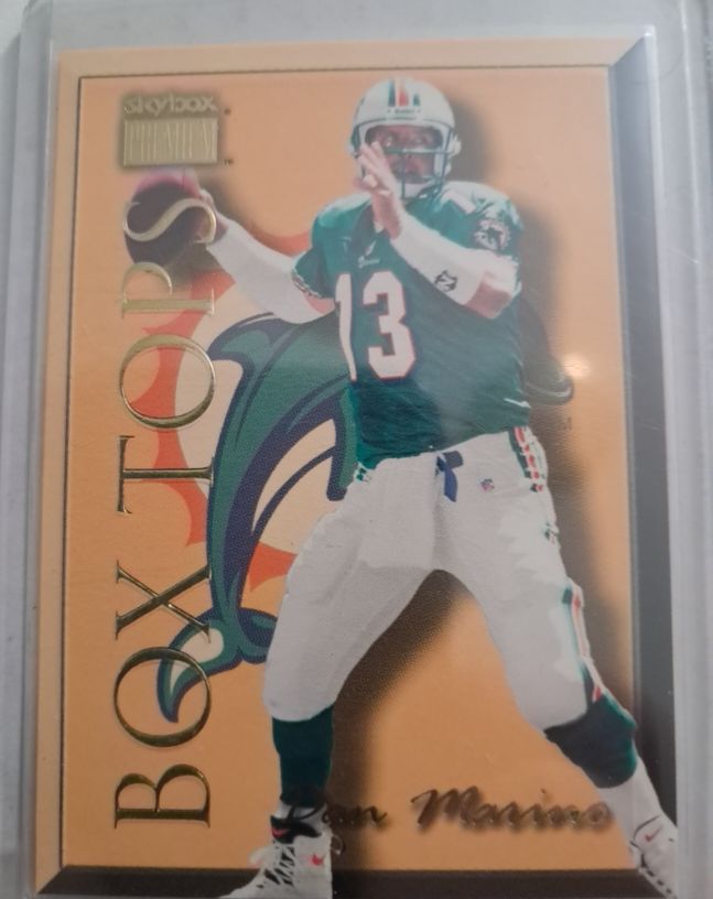 1999 SkyBox Premium #7BT Dan Marino — front