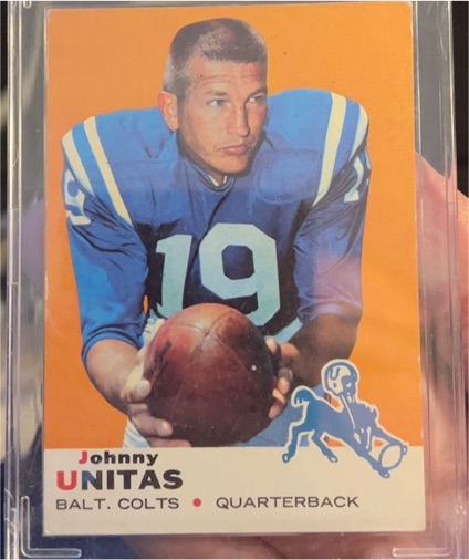 1969 Topps #25 Johnny Unitas — front