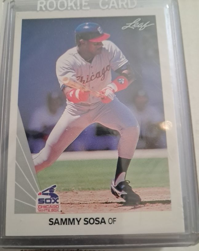 1990 Leaf #220 Sammy Sosa Rookie Card — front