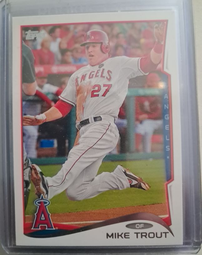 2014 Topps #1 Mike Trout — front