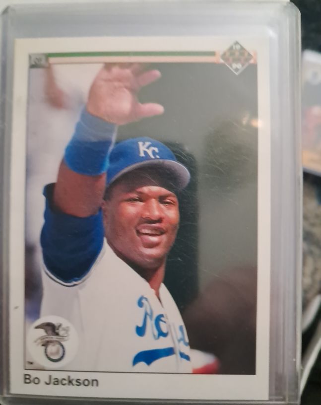 1990 Upper Deck #75 Bo Jackson — front