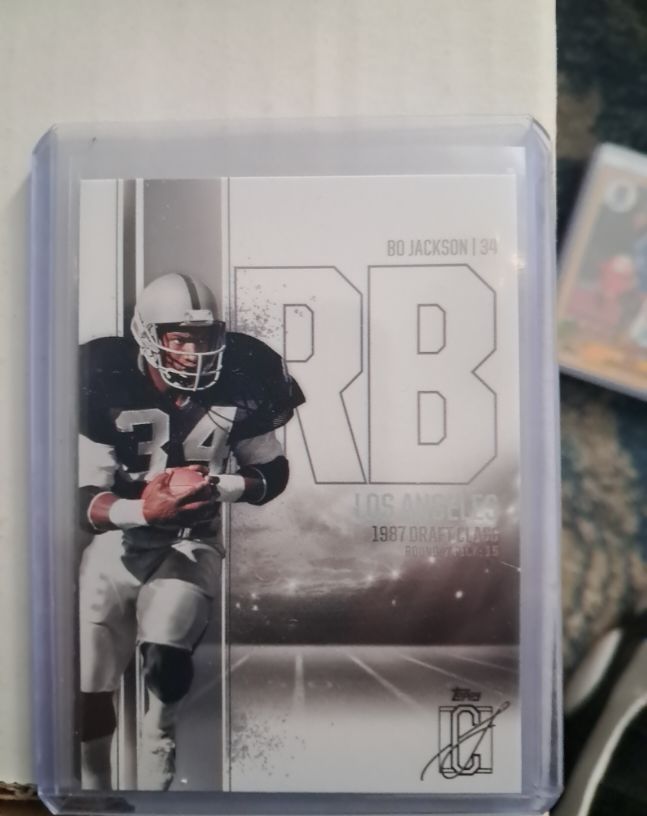 2024 Topps Signature Class #39 Bo Jackson — front