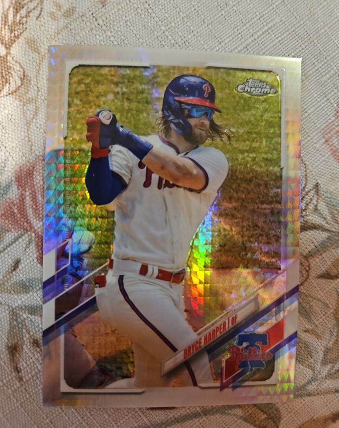 2021 Topps Chrome #134 Bryce Harper — front