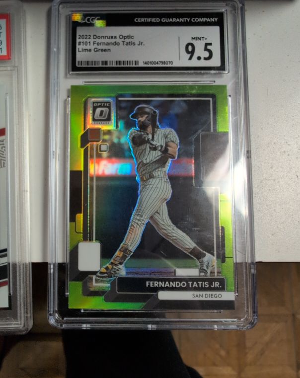 2022 Donruss Optic #101 Fernando Tatis Jr. Lime Green — front
