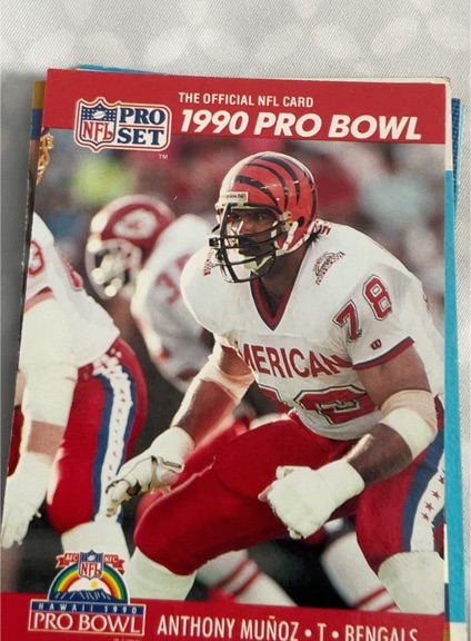 1990 Pro Set #361 Anthony Munoz — front