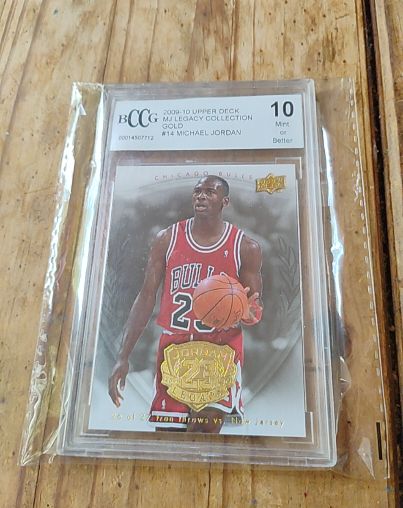2009-10 Upper Deck MJ Legacy Collection Gold #14 Michael Jordan — front