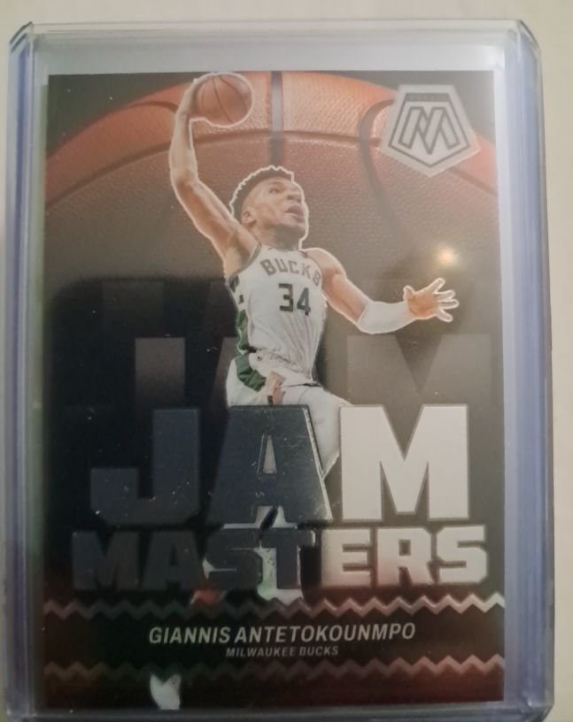 2023-24 Panini Mosaic #18 Giannis Antetokounmpo Jam Masters — front