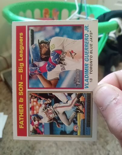 2025 Topps Heritage #69 Vladimir Guerrero Jr. — front