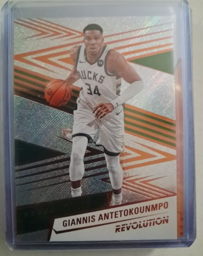 2024-25 Panini Revolution #3 Giannis Antetokounmpo — front