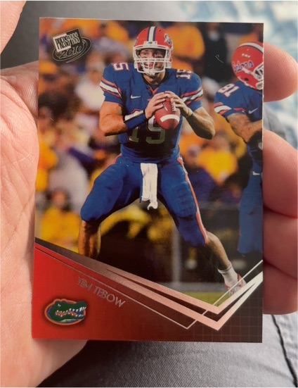 2010 Press Pass #12 Tim Tebow — front
