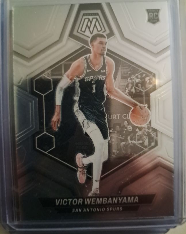2023-24 Panini Mosaic #238 Victor Wembanyama — front