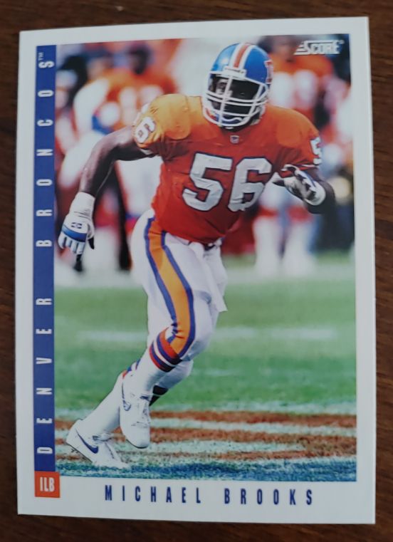 1993 Score #335 Michael Brooks — front
