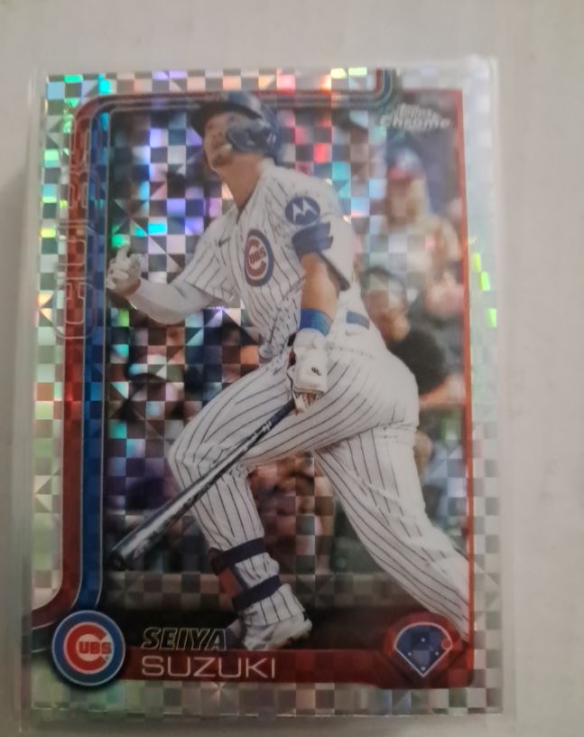 2024 Topps Chrome #13 Seiya Suzuki — front