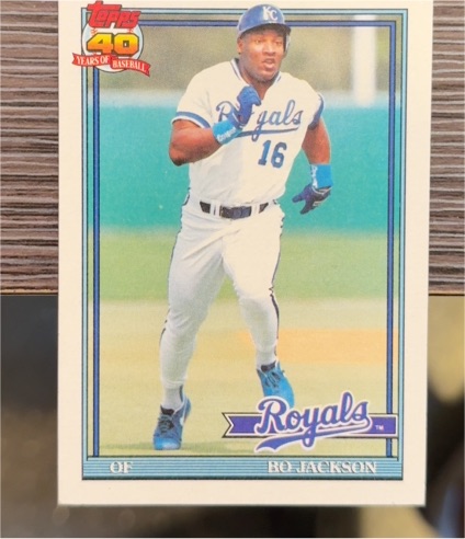1991 Topps #600 Bo Jackson — front