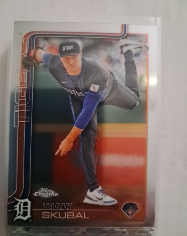 2025 Topps Chrome #258 Tarik Skubal — front