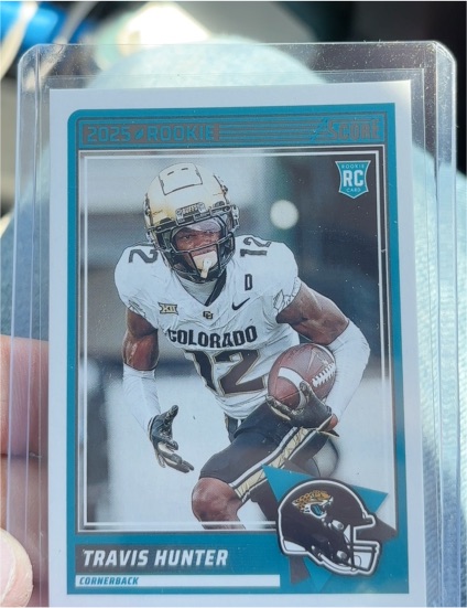 2025 Panini Score #20 Travis Hunter — front