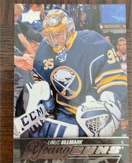 2015-16 Upper Deck Young Guns #472 Linus Ullmark — front