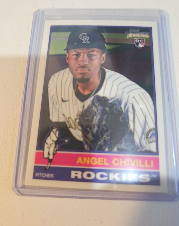 2025 Topps Heritage #230 Angel Chivilli — front