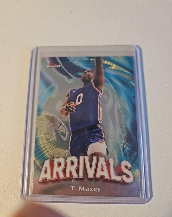 2023-24 Topps Finest #A-5 Tyrese Maxey Arrivals — front