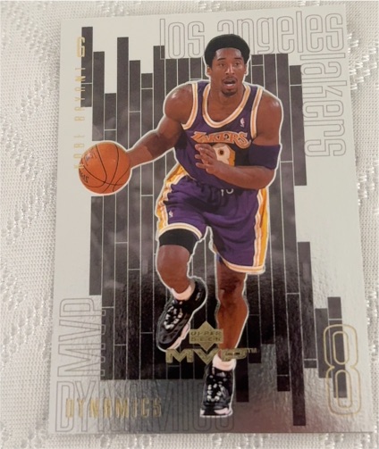 1999-00 Upper Deck MVP Dynamics #D2 Kobe Bryant — front