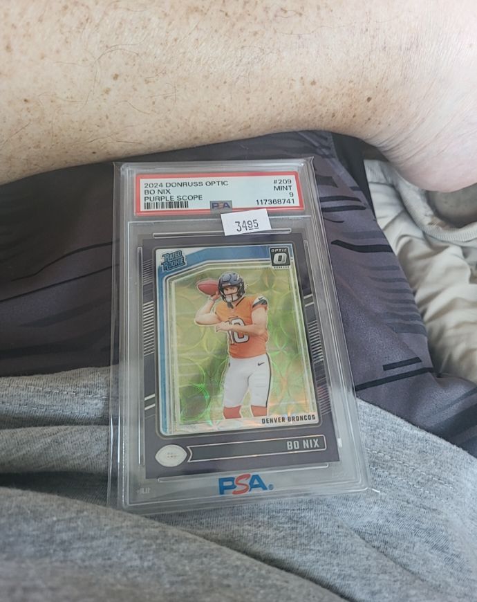 2024 Donruss Optic #209 Bo Nix — front