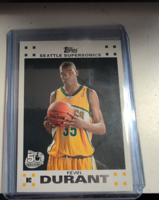 2007 Topps #2 Kevin Durant — front