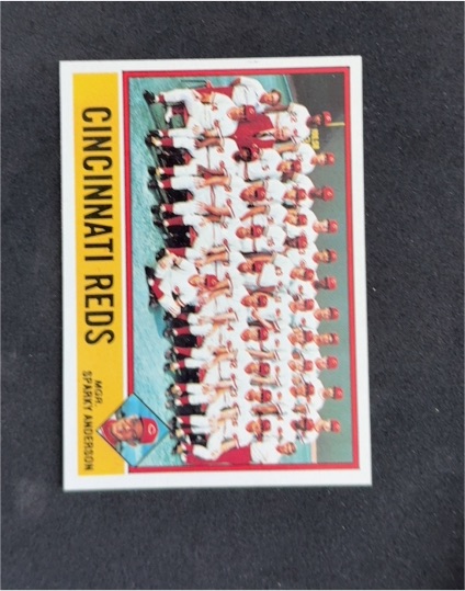 1976 Topps #104 Cincinnati Reds Team Checklist — front